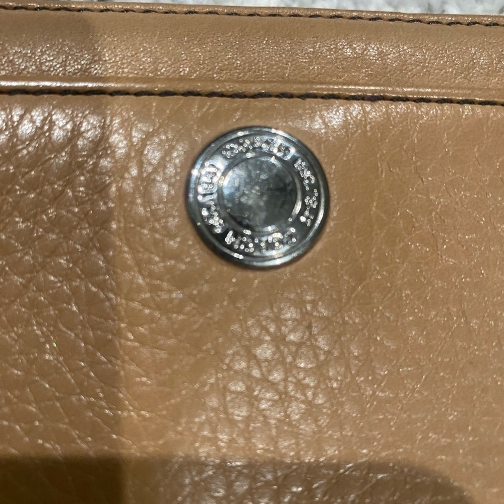 Coach Accordian Zip Wallet Tan Calf Leather - Picture 10 of 14